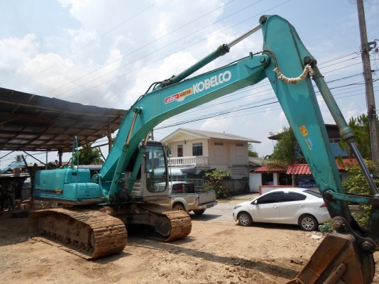 ขายรถแบคโฮ KOBELCO SK200-6  YN10 ไมล์ ชม.12000