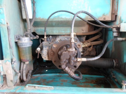 ขายรถแบคโฮ KOBELCO SK200-6  YN10 ไมล์ ชม.12000