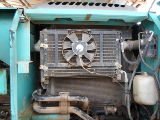 ขายรถแบคโฮ KOBELCO SK200-6  YN10 ไมล์ ชม.12000