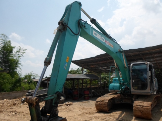 ขายรถแบคโฮ KOBELCO SK200-6  YN10 ไมล์ ชม.12000