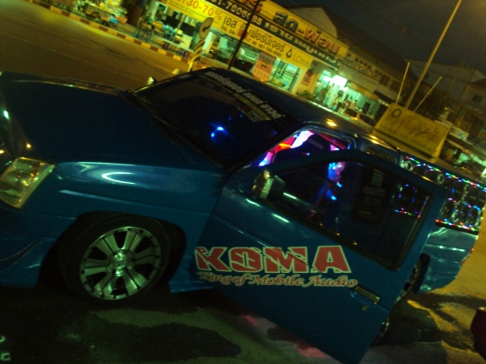 ขายรถเครื่องเสียงชุดใหญ่(คอนโด) ราคาเบาๆ 2xx.xxx บาท ไทย (เงินสด)