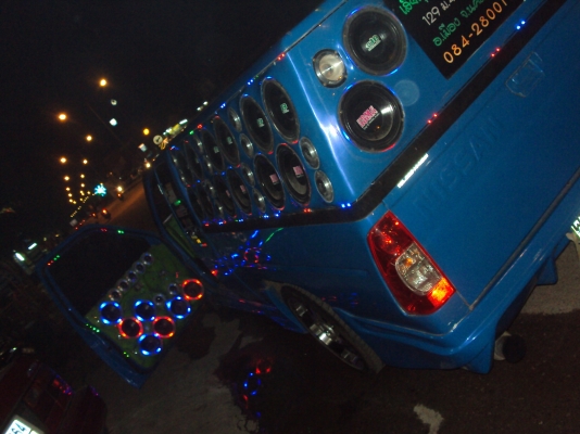 ขายรถเครื่องเสียงชุดใหญ่(คอนโด) ราคาเบาๆ 2xx.xxx บาท ไทย (เงินสด)