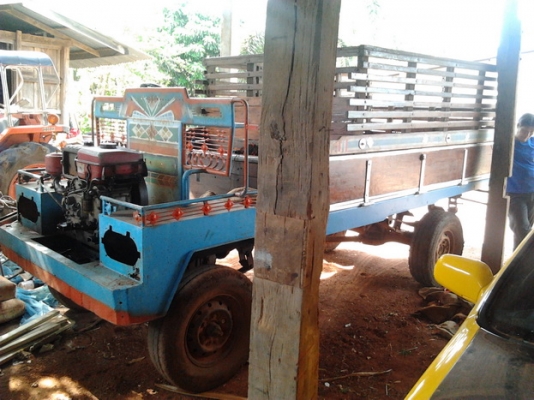 ***ขายแล้วครับขอบคุณ Truck2hand ขาย แต๋น4ล้อ KUBOTA ET110 11แรง ช่วงล่างเดิมๆ คัสซีหน้า4 เกียร์ใหญ่ 5เกียร์6ล้อโตโยต้า คานหน้าบัดดี้ หลังโตโยต้า กระบะพื้นไม้คอกไม้ เครื่องดีติดง่าย ยางดี4เส้น พร้อมใช้พร้อมลุยงาน  ราคาต่อรองได้ครับ