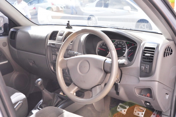 ขายรถกระบะอีซูซุ ดีแม็คแคป DMAX CAB  3000Di turbo SLX รุ่นท้อป ปี 2003