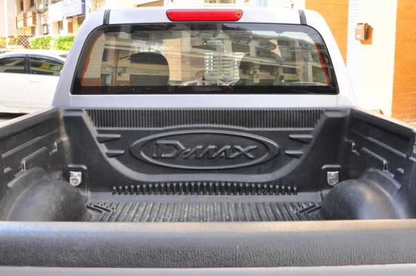 ขายรถกระบะอีซูซุ ดีแม็คแคป DMAX CAB  3000Di turbo SLX รุ่นท้อป ปี 2003