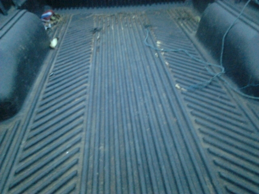 ISUZU TFR มังกรทอง SPARK EX 2.5 MT ปี 39 เครื่อง 90 HP เครื่องแน่นดีแรงดีไม่เยิ้ม ภายในเก๋งคอนโซลสวยครบ แอร์เย็น กระบะปูพื้นยางลายเนอร์ ช่วงล่างคัชซีสวยมากๆครับไม่มีผุไม่มีดาม ยางสภาพดี 4 เส้นประมาณ 70\% เอกสารเล่มทะเบียนครบพร้อมโอนครับ