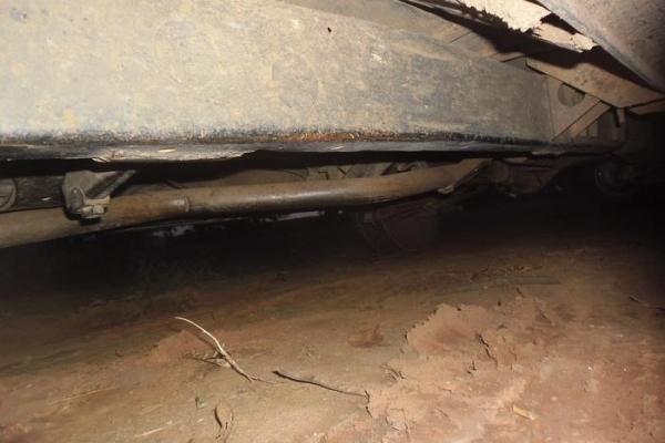 ISUZU TFR มังกรทอง SPARK EX 2.5 MT ปี 39 เครื่อง 90 HP เครื่องแน่นดีแรงดีไม่เยิ้ม ภายในเก๋งคอนโซลสวยครบ แอร์เย็น กระบะปูพื้นยางลายเนอร์ ช่วงล่างคัชซีสวยมากๆครับไม่มีผุไม่มีดาม ยางสภาพดี 4 เส้นประมาณ 70\% เอกสารเล่มทะเบียนครบพร้อมโอนครับ