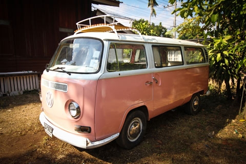 &gt;&gt;&gt;&gt; รถโฟล์คตู้คลาสสิค ทำเป็นร้านค้าเคลื่อนที่