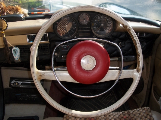 ขายพ่วงมาลัยเบนซ์ห่างปลาคอโต สภาพตามรูปเลยครับ