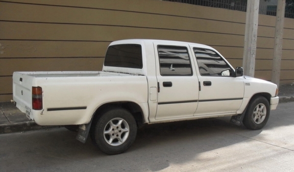 ต้องการด่วน ประตูคู่หลังพร้อมวงกบประตู ของไมตี้ 4ประตู Cab4