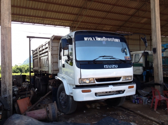 ขายรถ 10 ล้อ Isuzu deca Euro 1, 195 แรงม้า สวยมาก