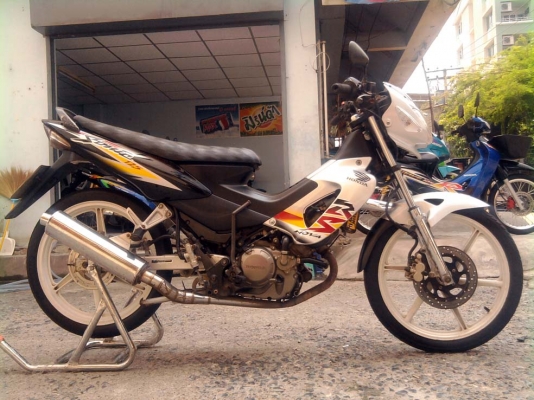 ขออนุญาติขาย Honda Sonic 125 CC. รุ่นไมล์ขาว สีเทาดำ ล้อแม็ก