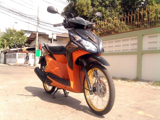 ขออนุญาติขาย Honda Click 110i สีดำส้ม ล้อทอง