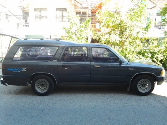 ไมตี้เอ็กเครื่องดีเซล2500 รุ่นwagon รถครอบครัว