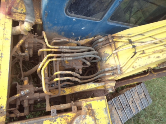 ขายรถแม็กโค สภาพดีพร้อมใช้งานคับ