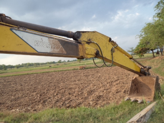 ขายรถแม็กโค สภาพดีพร้อมใช้งานคับ