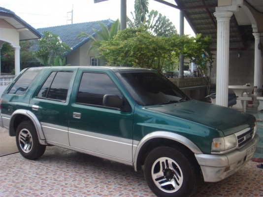 ขาย Isuzu  Cameo  ปี 94  เครื่อง 2500 ดีเซล พวงมาลัย Power ราคานี้มาเอาไปเลยครับ