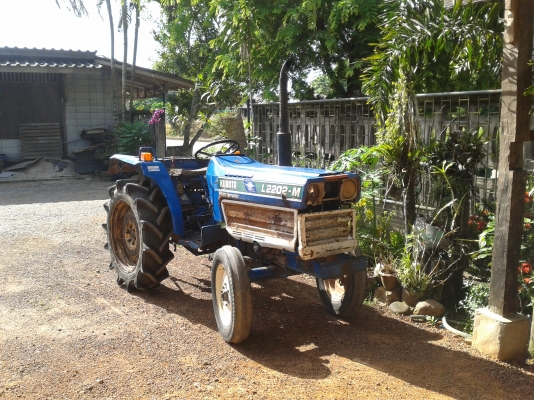 ขายรถไถkubota L2202    เพลาเดียว 22แรง เครื่องดีไม่ต้องเผาหัว เกียร์ดี