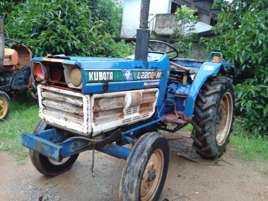 ขายรถไถkubota L2202    เพลาเดียว 22แรง เครื่องดีไม่ต้องเผาหัว เกียร์ดี