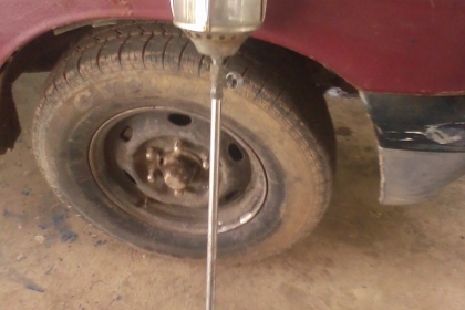 ตะเกีงโบราณใช้กับแก๊สปิกนิกใช้ต่อกับแก๊สปิกนิกครับไว้เที่ยวตามเขาป่าครับความสว่างพอกับหลอดกลมครับราคานี้คุ้มครับหายากครับ