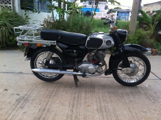 ขาย c92 โครงbenly ของครบ แท้ๆ สวยๆ ทะเบียนเต็ม โอน เครื่องดี ของเดิมทั้งคัน สีสวย  0918759329