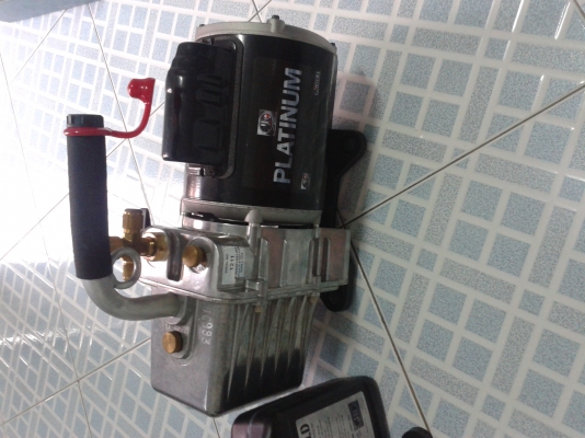 ขายปั้มดูดอากาศเติมน้ำยาแอร์(ลดราคาแล้วครับ)