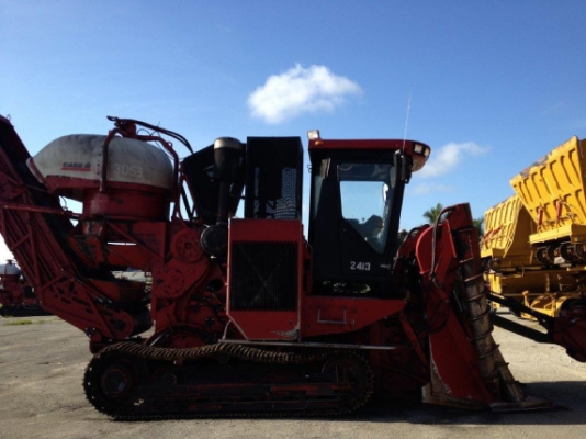 ขายรถตัดอ้อยมือสอง ออสทอฟ ปี2003 ล้อแทรค คันที่1