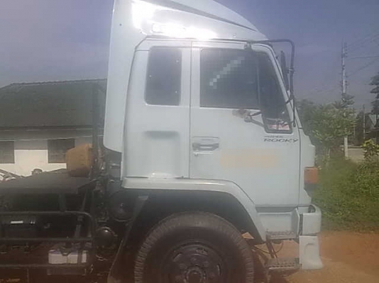 ISUZU FXZ240 รถ 10 ล้อหัวลาก หัวบางเดิม เครื่องเดิม รถปี 40 ISUZU FXZ240 รถ 10 ล้อหัวลาก หัวบางเดิม เครื่องเดิม รถปี 40