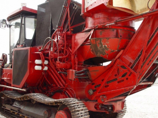 ขายรถตัดอ้อยมือสอง ออสทอฟ ปี2003 นำเข้าจากอเมริกา คันที่2