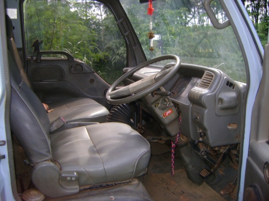 รถบรรทุก ยี่ห้อISUZU NKR หัวเดิม เครื่องเดิม คัซซีสวย