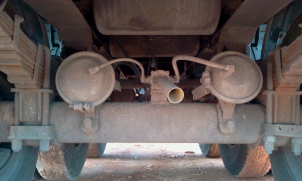 NISSAN DIESEL หัวเปลี่ยน เครื่องเปลี่ยน  ขายพร้อมหางสามเพลาค่ะ