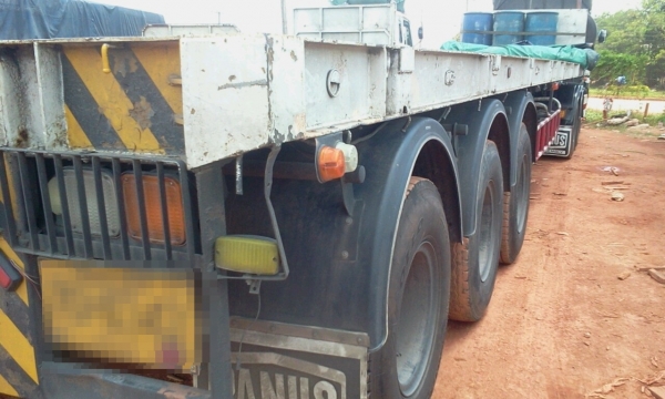 NISSAN DIESEL หัวเปลี่ยน เครื่องเปลี่ยน  ขายพร้อมหางสามเพลาค่ะ