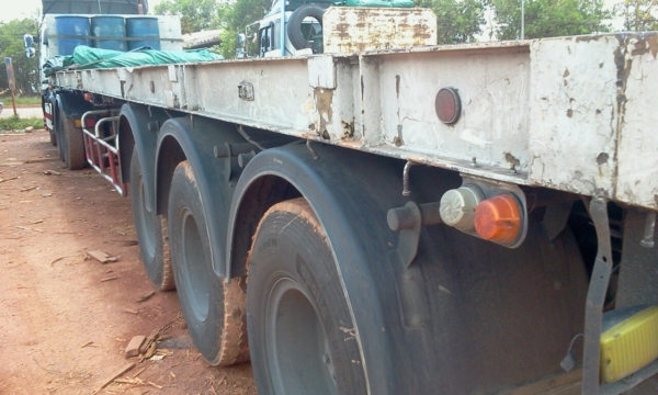 NISSAN DIESEL หัวเปลี่ยน เครื่องเปลี่ยน  ขายพร้อมหางสามเพลาค่ะ