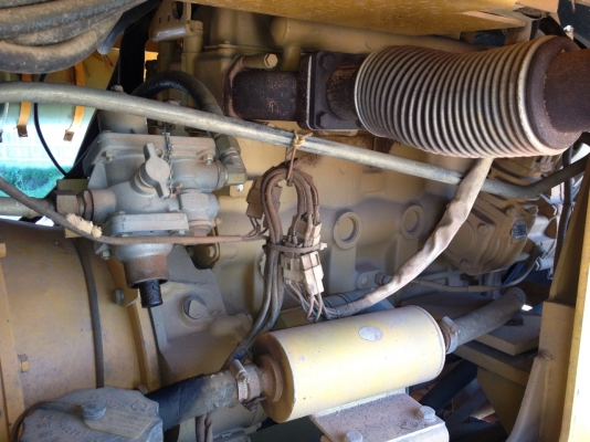 ขายรถตักล้อยางอย่างสวยเลย บุ้งกี๋ตักได้ 1.5 คิว ขุดหลังได้ ใช้มา 700 ชม.เอกสารพร้อมโอน