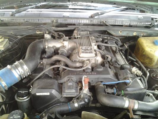 ขายด่วนครับ ก่อนที่จะแยกชิ้นส่วน แลนด์โรเว่อร์ ปี95 เครื่อง V8 1UZ 3.9CC 4X4 เบนซิน ขายด่วนครับ ก่อนที่จะแยกชิ้นส่วน แลนด์โรเว่อร์ ปี95 เครื่อง V8 1UZ 3.9CC 4X4 เบนซิน