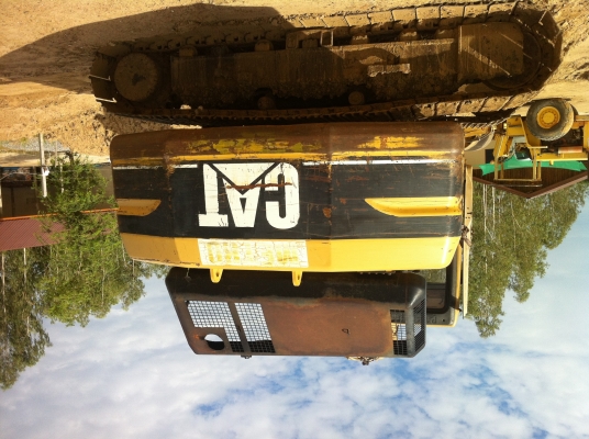 ขายรถแม็คโค CAT V2. 320b รถสภาพเดิมเอกสารเล่มทะเบียนพร้อมโอน ขายรถแม็คโค CAT V2. 320b รถสภาพเดิมเอกสารเล่มทะเบียนพร้อมโอน