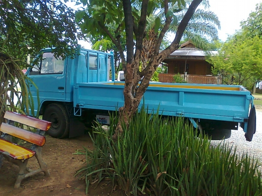 ขาย..รถสี่ล้อ ISUZU NKR ปี 34 รถสวยทั้งคัน มีทะเบียนครบ.