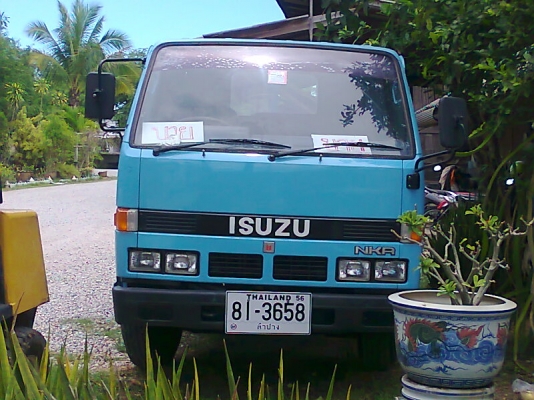 ขาย..รถสี่ล้อ ISUZU NKR ปี 34 รถสวยทั้งคัน มีทะเบียนครบ.