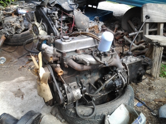 ขายเครื่อง SD 20 พร้อมเกียร์จิ๊ปมิตซู 4 เกียร์ 4X4 ดีเซล ราคา 15,500 บาท