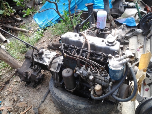 ขายเครื่อง SD 20 พร้อมเกียร์จิ๊ปมิตซู 4 เกียร์ 4X4 ดีเซล ราคา 15,500 บาท