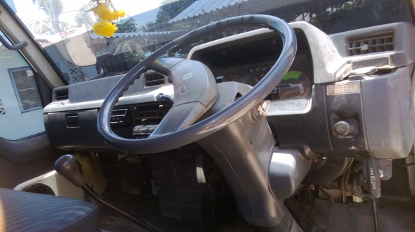 6ล้อมิตซูแคนเตอร์  เครนunic