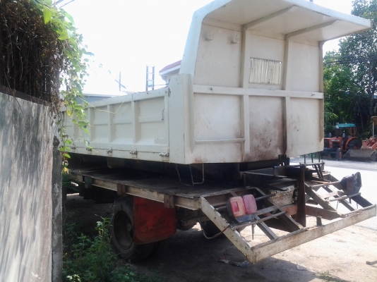 กระบะดัมพ์ 5 คิว พร้อมอุปกรณ์ ยกลงจากรถโตโยต้า DYNA