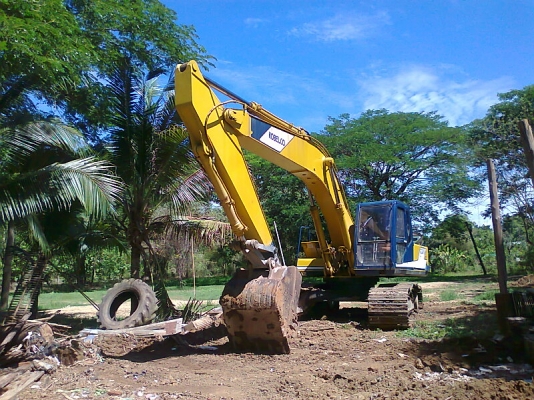 ขาย..รถแบคโฮ KOBELCO SK220 M3 รถสวย พร้อมใช้งานสุดขีด .