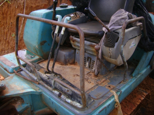 PC30-7  สภาพพร้อมใช้ หากสนใจเฉพาะ PC30 ก็ยินดีขายค่ะ