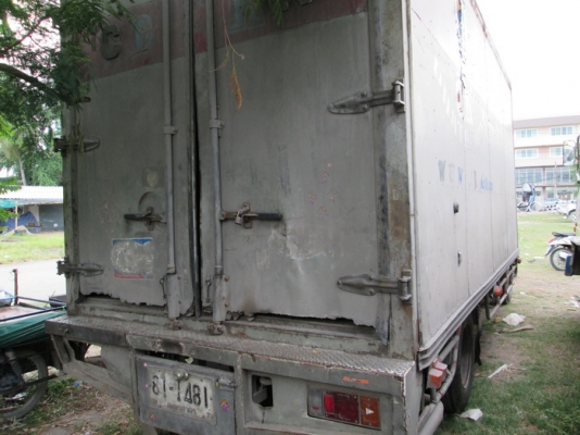 ขาย Isuzu NPR 6ล้อ หัวการ์ตูน รถห้าง ยาว5ม. ปี99. ขาย Isuzu NPR 6ล้อ หัวการ์ตูน รถห้าง ยาว5ม. ปี99.