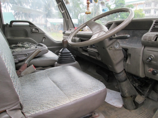 ขาย Isuzu NPR 6ล้อ หัวการ์ตูน รถห้าง ยาว5ม. ปี99. ขาย Isuzu NPR 6ล้อ หัวการ์ตูน รถห้าง ยาว5ม. ปี99.