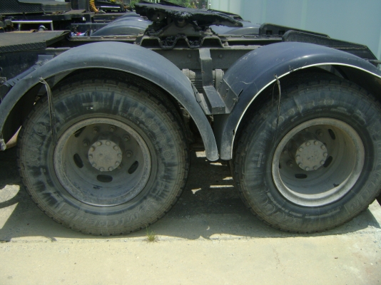 ISUZU FXZ270 10 ล้อหัวลาก หัวบางเดิม เครื่องเดิมค่ะ ISUZU FXZ270 10 ล้อหัวลาก หัวบางเดิม เครื่องเดิมค่ะ