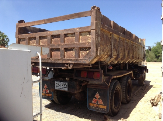 ขายกระบะดั๊มพ์ท้องเรือ