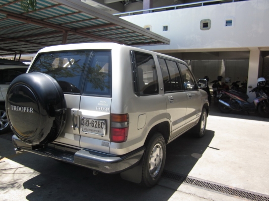 ขายรถยนต์ 4WD ISUZU TROOPER สภาพดี