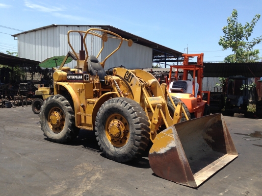 รถตัก cat922b